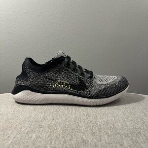 Nike Free Run Flyknit 2018 Oreo Black/White Women's Shoe Size 7 942839-101